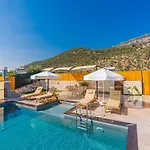 Sarp Kalkan וילה